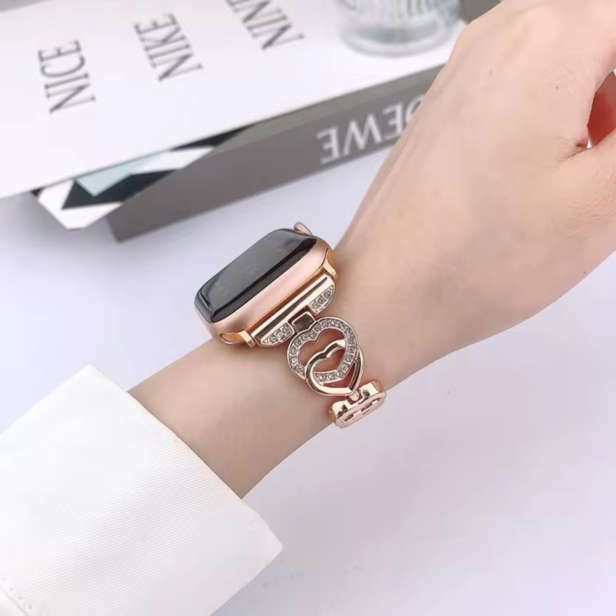 Apple Watch heart band - rose