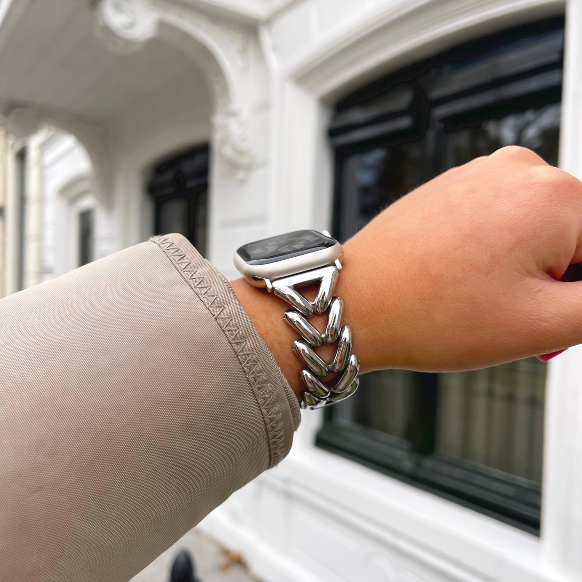 Fitbit Versa 3 / 4 / Sense V band - silver
