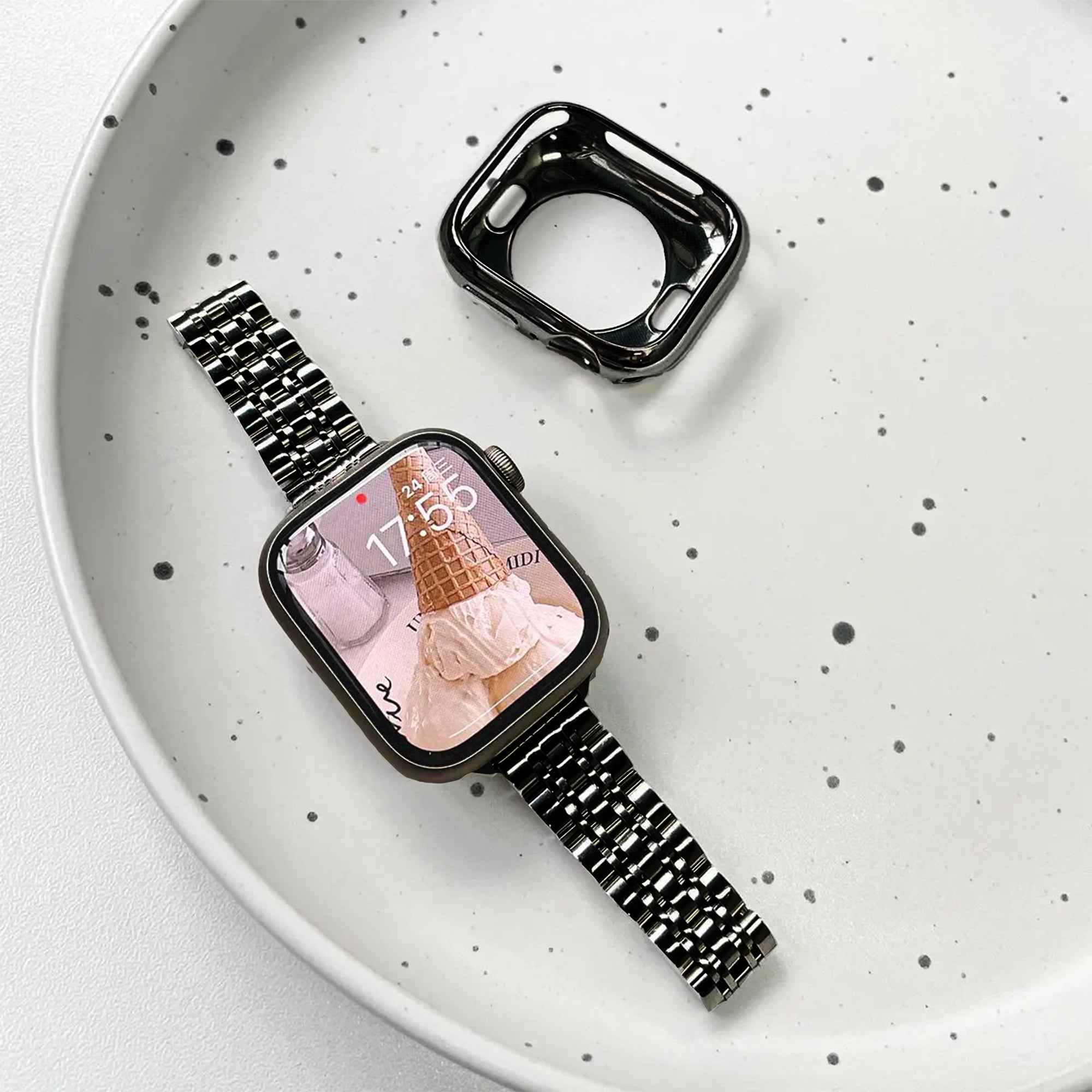 Apple Watch slim inspired strap - black