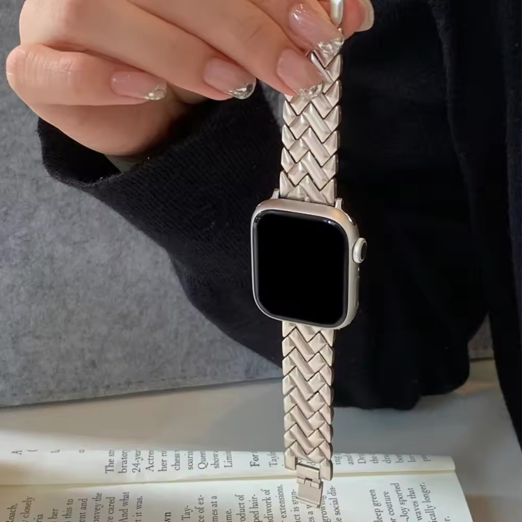 Apple Watch herringbone smart band - starlight