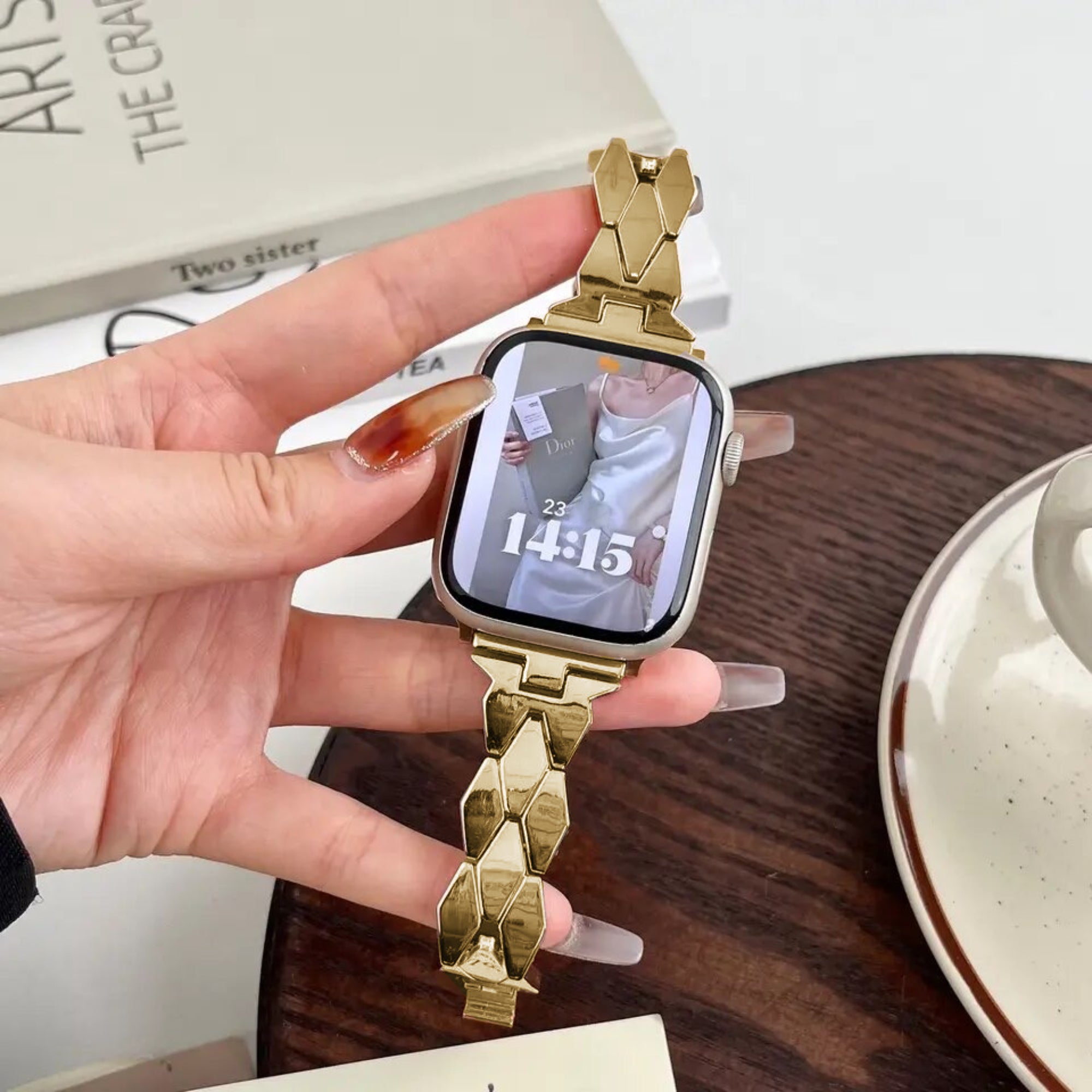 Apple Watch D strap - gold