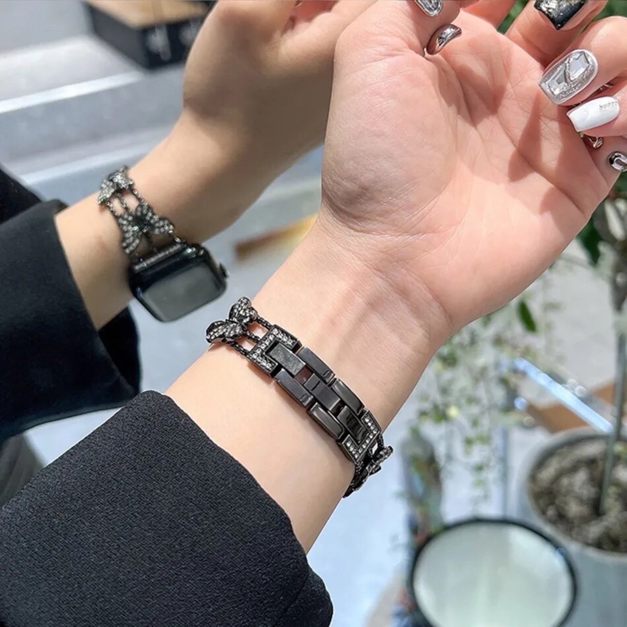 Apple Watch butterfly strap - black