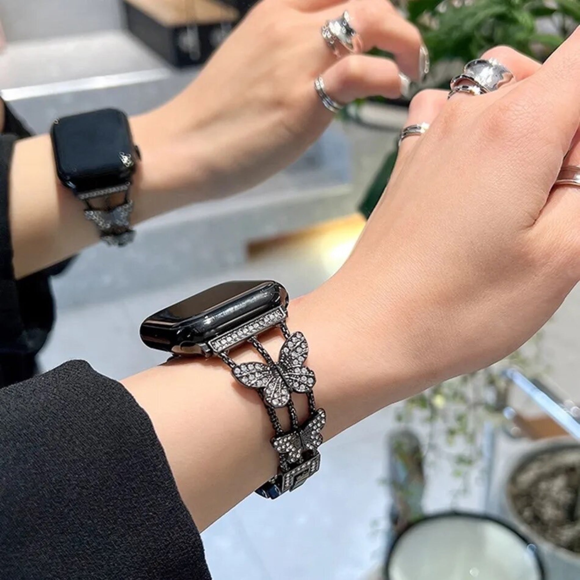 Apple Watch butterfly strap - black