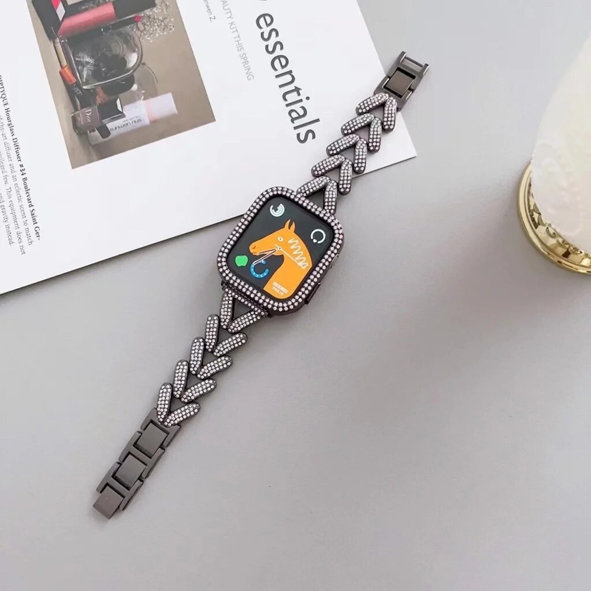 Apple Watch diamond V strap - black