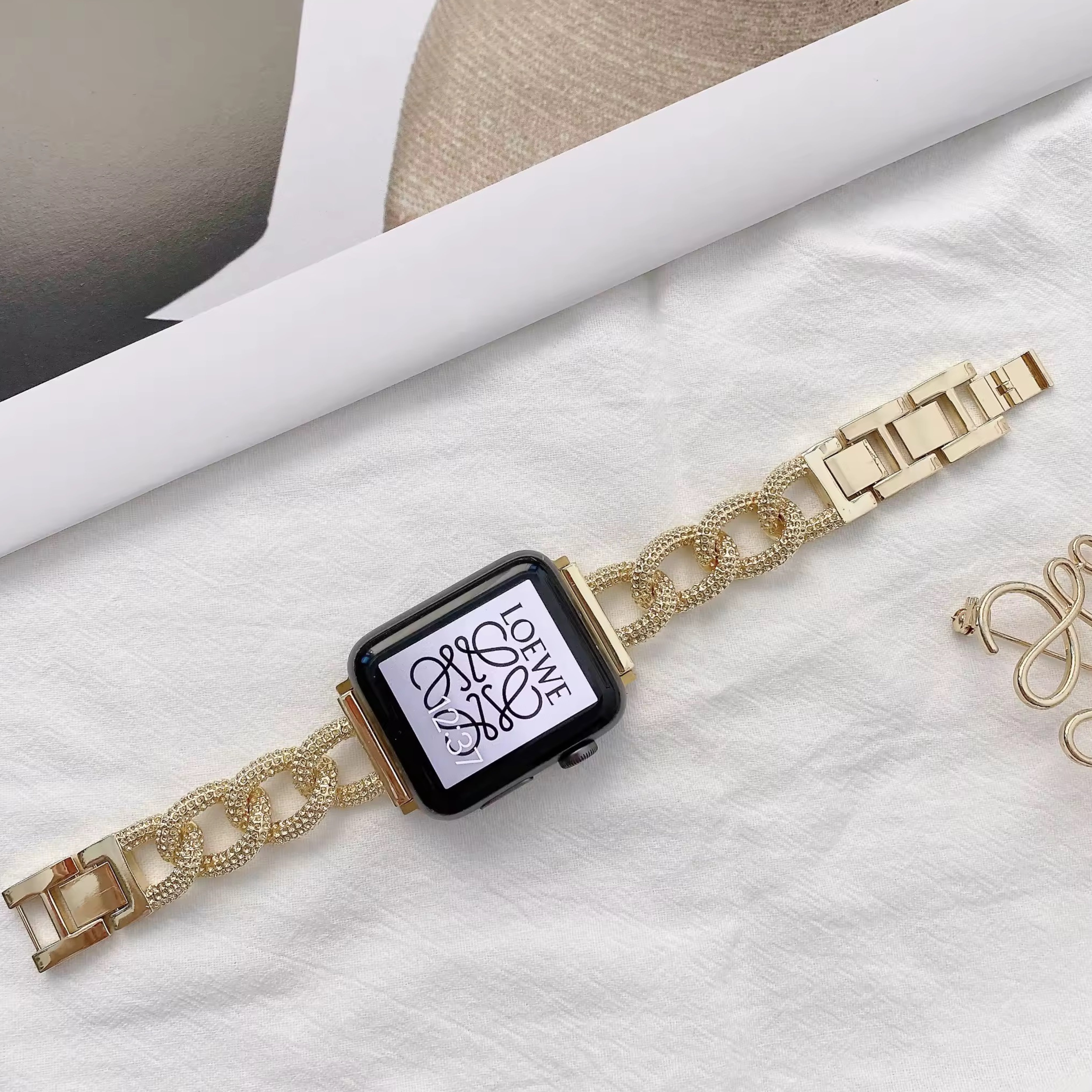 Apple Watch inspired chain strap - gold