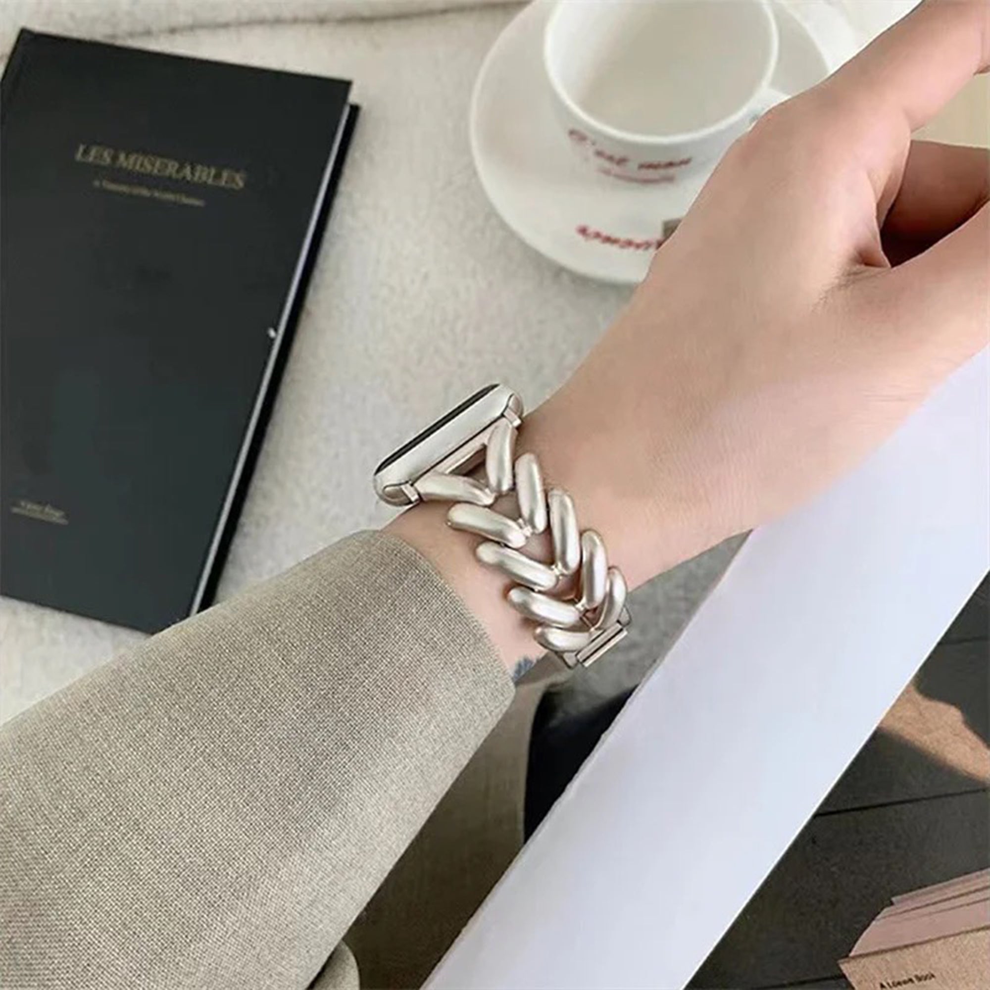 Apple Watch V strap - starlight