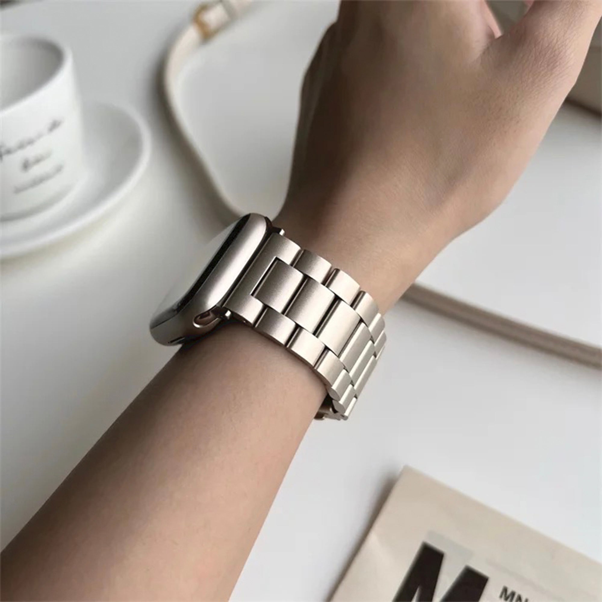 Apple Watch steel link strap - starlight